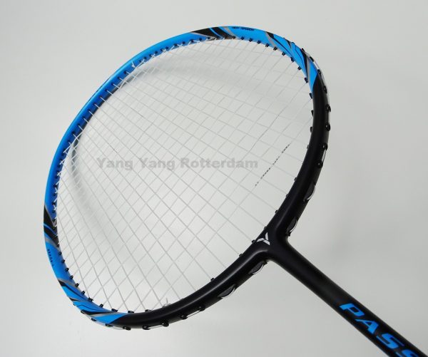 Passion 18 badminton racket